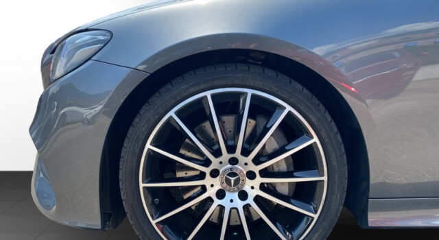 MERCEDES-BENZ E 400 AMG Line 4 Matic