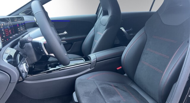 MERCEDES-BENZ A 220 4Matic 8G-DCT