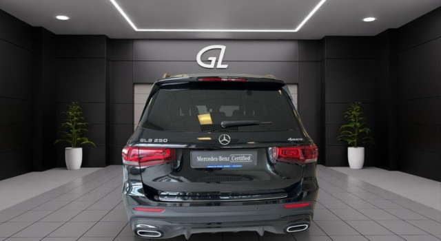 MERCEDES-BENZ GLB 250 AMG Line 4 MATIC