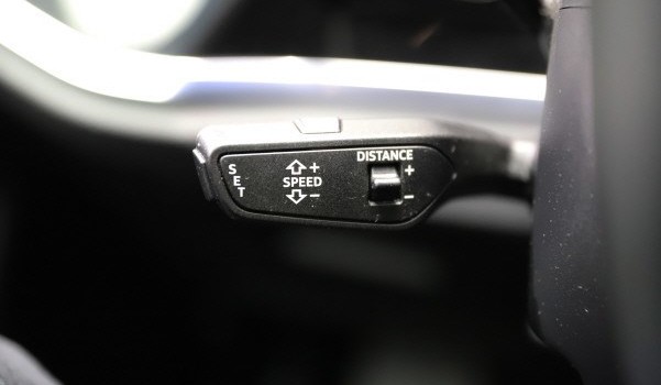 AUDI Q3 35 TFSI Attraction