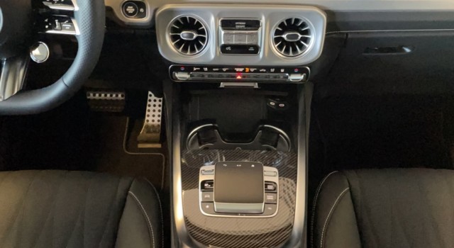 MERCEDES-BENZ G 63 AMG 9G-Tronic