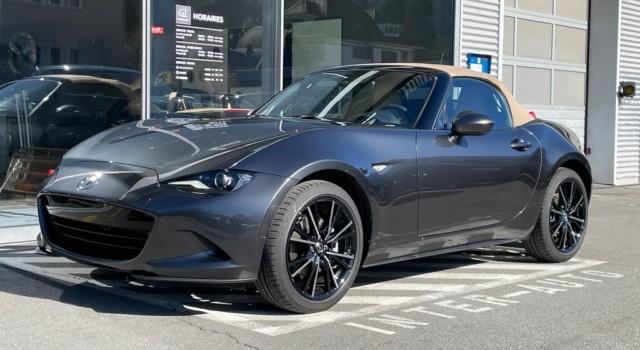MAZDA MX-5 Skyactiv-G 184 Kazari