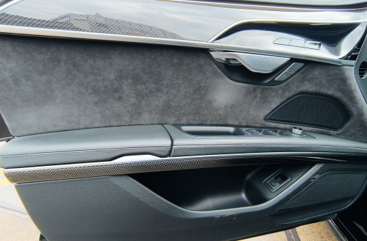 AUDI S8 TFSI quattro