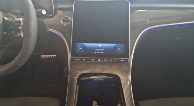 MERCEDES-BENZ C 300 T 4 Matic