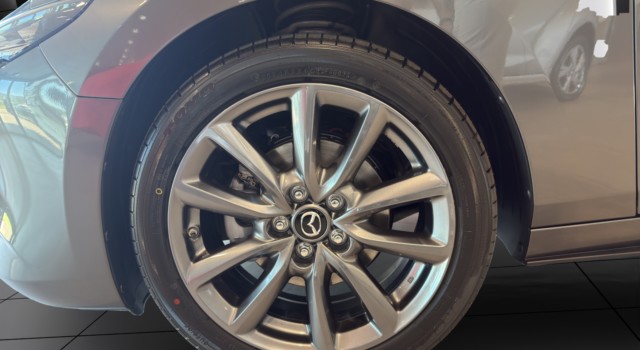 MAZDA 3 Hatchback SKYACTIV-G M Hybrid 140 Centre Line Automat