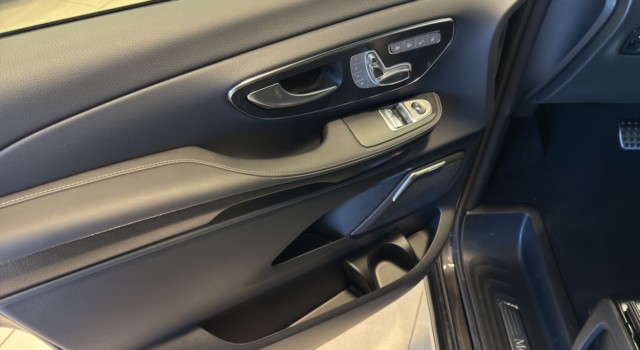 MERCEDES-BENZ V 300 d lang Exclusive 4Matic 9G-Tronic