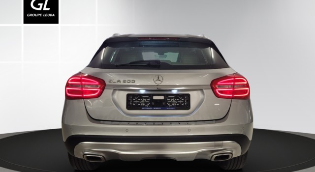 MERCEDES-BENZ GLA 200 Urban 7G-DCT