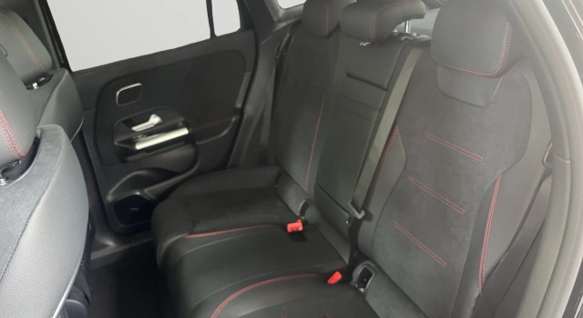 MERCEDES-BENZ EQA 350 66,5 kWh 4Matic Excellence