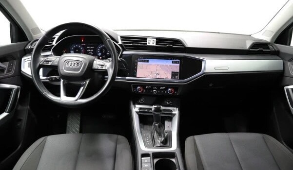 AUDI Q3 35 TFSI Attraction S-tronic
