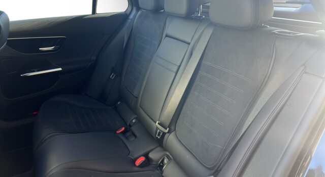 MERCEDES-BENZ C 220 d T 4Matic AMG Line