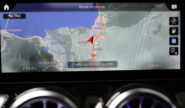 MERCEDES-BENZ EQA 250 AMG Line AMG Line