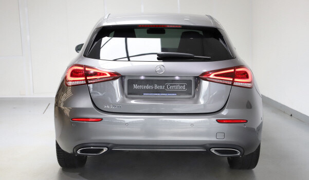 MERCEDES-BENZ A 180 Progressive