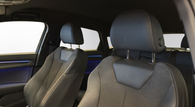 AUDI Q3 SB 35 TFSI S line Attr