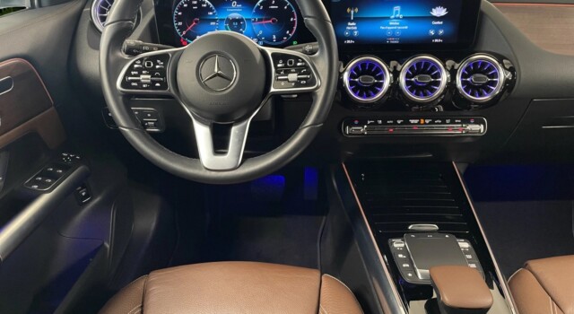 MERCEDES-BENZ GLA 220 d 4Matic Progressive 8G-DCT