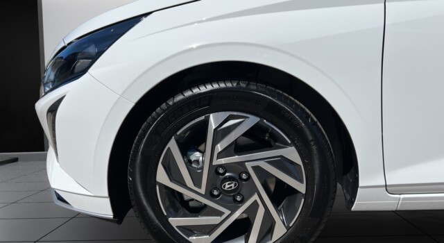 HYUNDAI i20 1.0 T-GDi Amplia DCT