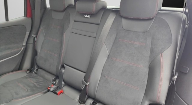 MERCEDES-BENZ EQB 350 66,5 kWh 4Matic Swiss Star