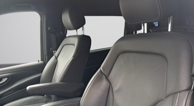 MERCEDES-BENZ V 300  d extralang Swiss Edition 9G-Tronic