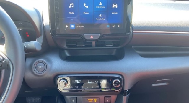 MAZDA 2 Hybrid Homura