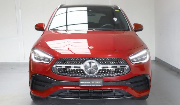 MERCEDES-BENZ GLA 250 AMG Line 4Matic