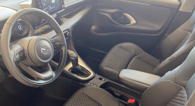 MAZDA 2 Hybrid Exclusive-line