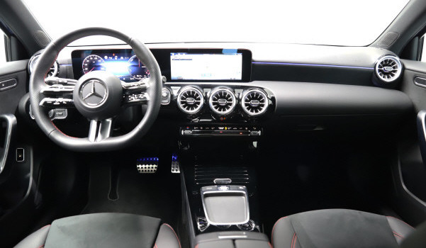 MERCEDES-BENZ A 250 e 8G-DCT
