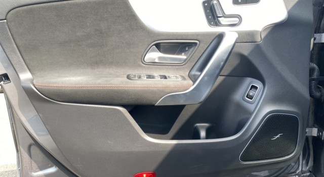 MERCEDES-BENZ CLA 250 CLA SB 250 AMG Line 4M 7G