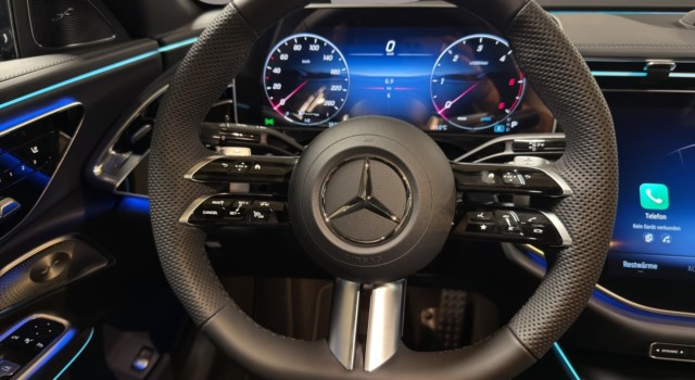 MERCEDES-BENZ E 220 d 4Matic 9G-Tronic