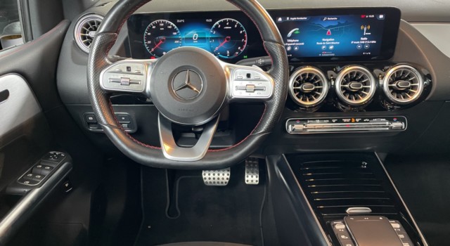 MERCEDES-BENZ B 200 4Matic AMG Line