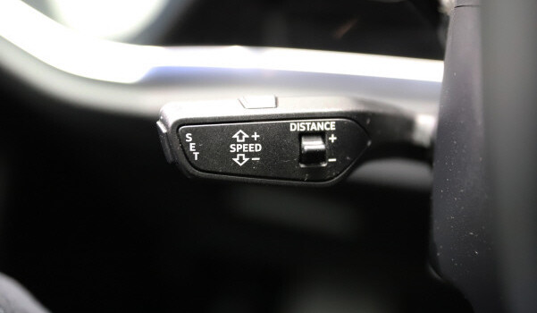 AUDI Q3 35 TFSI Attraction
