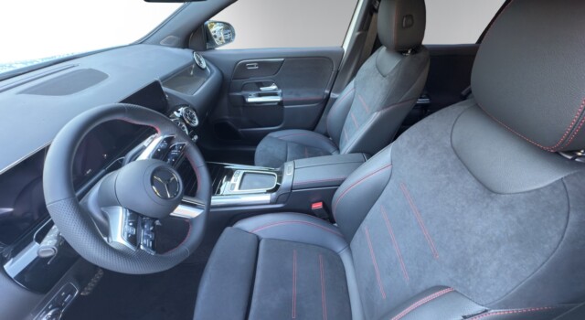 MERCEDES-BENZ GLA 250 e EQ Star 8G-DCT