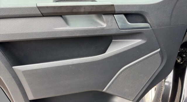 VW T6 Caravelle 2.0TDI Comf. 4M