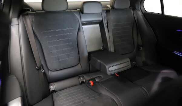 MERCEDES-BENZ C 300 de 4Matic