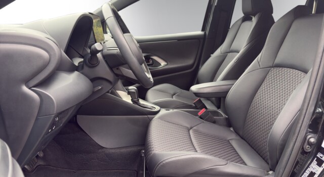 MAZDA 2 Hybrid Homura