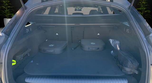 MERCEDES-BENZ E 300 de 4Matic 9G-Tronic