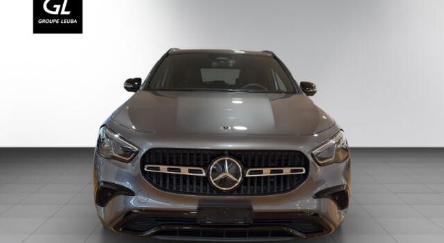 MERCEDES-BENZ GLA 250 4Matic 8G-DCT Swiss Star