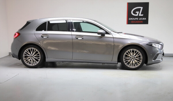 MERCEDES-BENZ A 180 Progressive