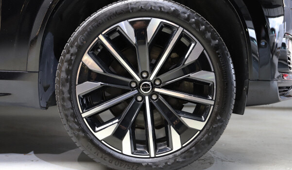 VOLVO XC90 T8 eAWD Ultim Dark