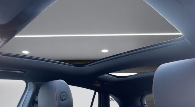 MERCEDES-BENZ EQA 250 AMG Line