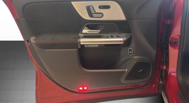 MERCEDES-BENZ EQA 350 66,5 kWh 4Matic Excellence