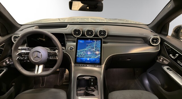 MERCEDES-BENZ GLC 300 e 4M 9G-Tronic