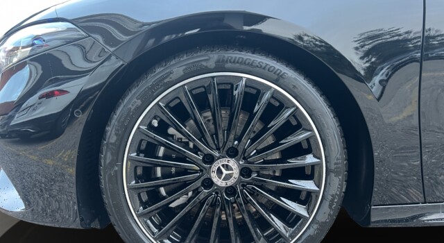 MERCEDES-BENZ A 220 4Matic 8G-DCT