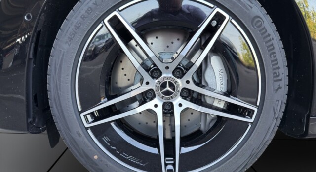 MERCEDES-BENZ E 220 d 4Matic 9G-Tronic