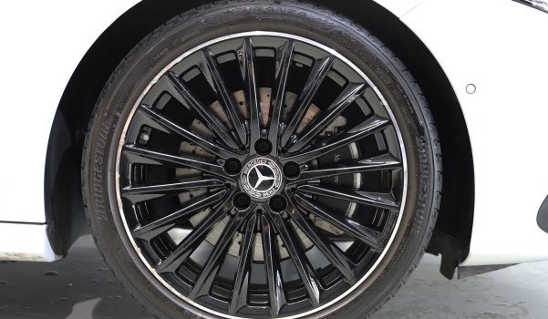 MERCEDES-BENZ A 220 d 8G-DCT