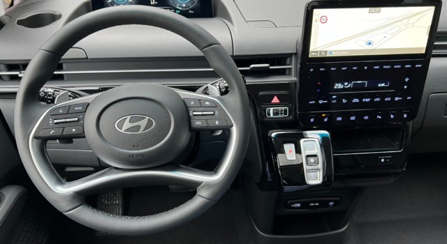 HYUNDAI STARIA Wagon 1.6 T-GDi HEV Vertex A