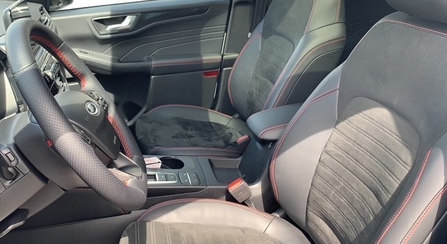 FORD KUGA 2.5 FHEV ST-Line X 4WD