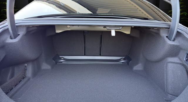 MERCEDES-BENZ E 220 d 4Matic 9G-Tronic