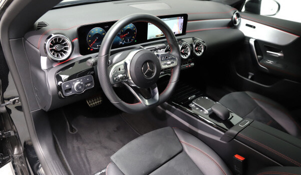 MERCEDES-BENZ CLA 250 AMG Line 4Matic