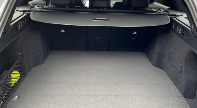MERCEDES-BENZ C 220 d T 4 Matic Swiss Star