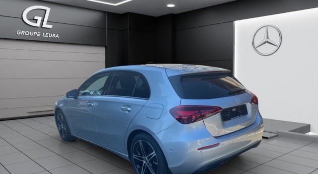 MERCEDES-BENZ A 180 7G-DCT