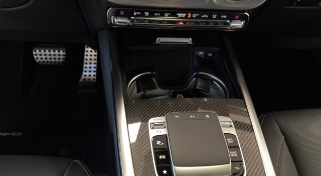 MERCEDES-BENZ G 63 AMG 9G-Tronic